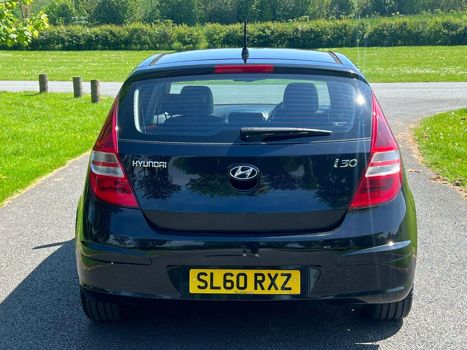 Used HYUNDAI I30 2010 Black in Royston, Cambridgeshire Royston Car Sales