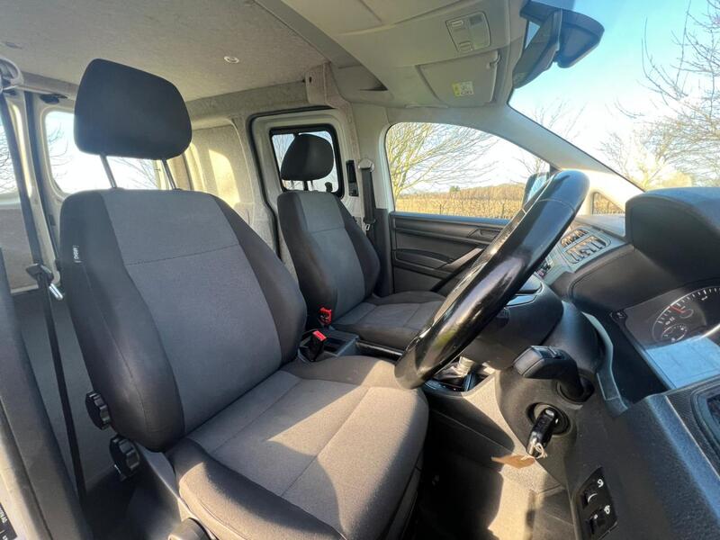 VOLKSWAGEN CADDY