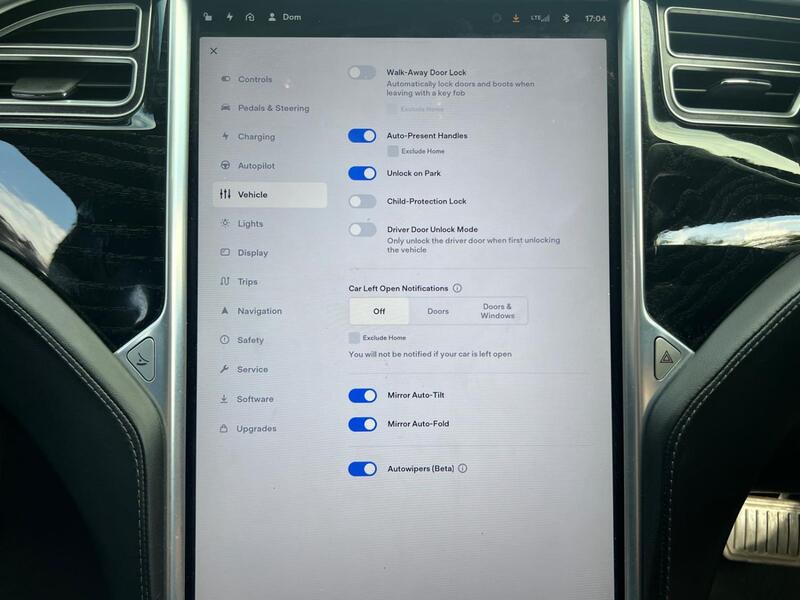 TESLA MODEL S