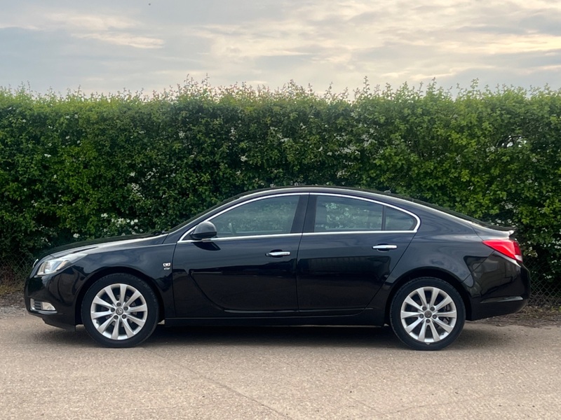 VAUXHALL INSIGNIA