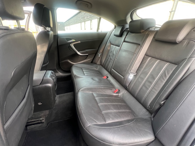 VAUXHALL INSIGNIA